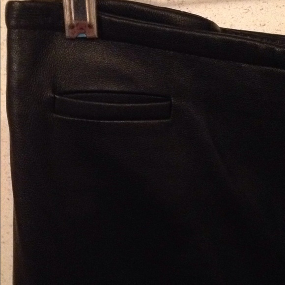 👯 EXPRESS Genuin leather skirt,size 3-4👯 - Picture 5 of 5